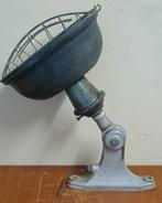 lampe d'usine française originale, Antiquités & Art, Enlèvement ou Envoi