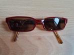 Lunettes de soleil à monture rouge - Chanel, Bijoux, Sacs & Beauté, Rouge, Autres marques, Enlèvement ou Envoi, Utilisé