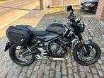 Triumph Trident 660 met zijtassen - 2024 - 609km, Motoren, Motoren | Triumph, 660 cc, 3 cilinders, Particulier, Meer dan 35 kW
