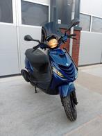 Trottinette Piaggio Zip 4T BMW à LED bleu foncé brillant (Cl, Piaggio Zip, Comme neuf, Enlèvement, Autres types