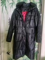 Long manteau CHIC à plumes, Vêtements | Femmes, Enlèvement ou Envoi, Taille 36 (S), Porté, UN JOUR AILLEURS