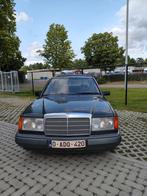 Mercedes E200 Diesel Oldtimer 1991 (automatique), Autos, Mercedes-Benz, Achat, Attache-remorque, Diesel, Automatique
