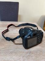 Canon EOS 2000D + EF-S 18-55 mm IS lens - Nieuwstaat, Audio, Tv en Foto, Fotocamera's Digitaal, Ophalen, Zo goed als nieuw, Spiegelreflex